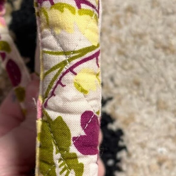 Vera Bradley Make Me Blush Zip Wristlet Quilted Wallet Designer EUC On The Go - Picture 4 of 11